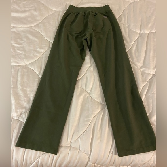 Figs High Waisted Livingston Basic Scrub Pants, Size Small - Picture 3 of 5